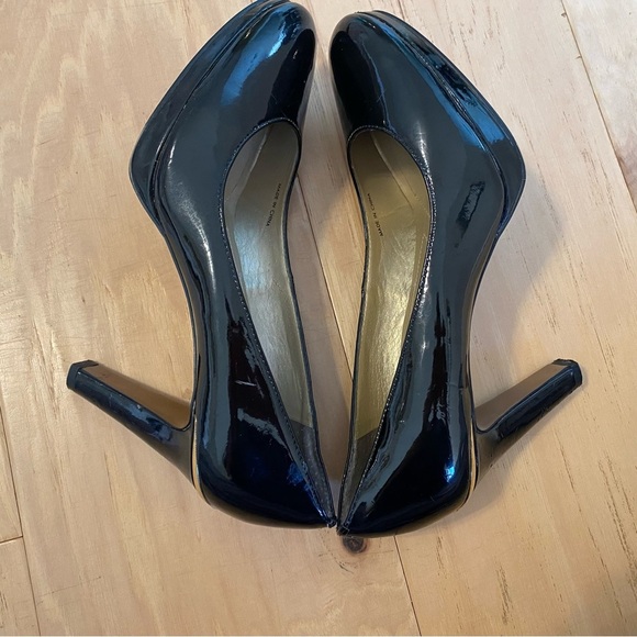 Tahari Black Patent Leather Heels Size 7 - Picture 5 of 8